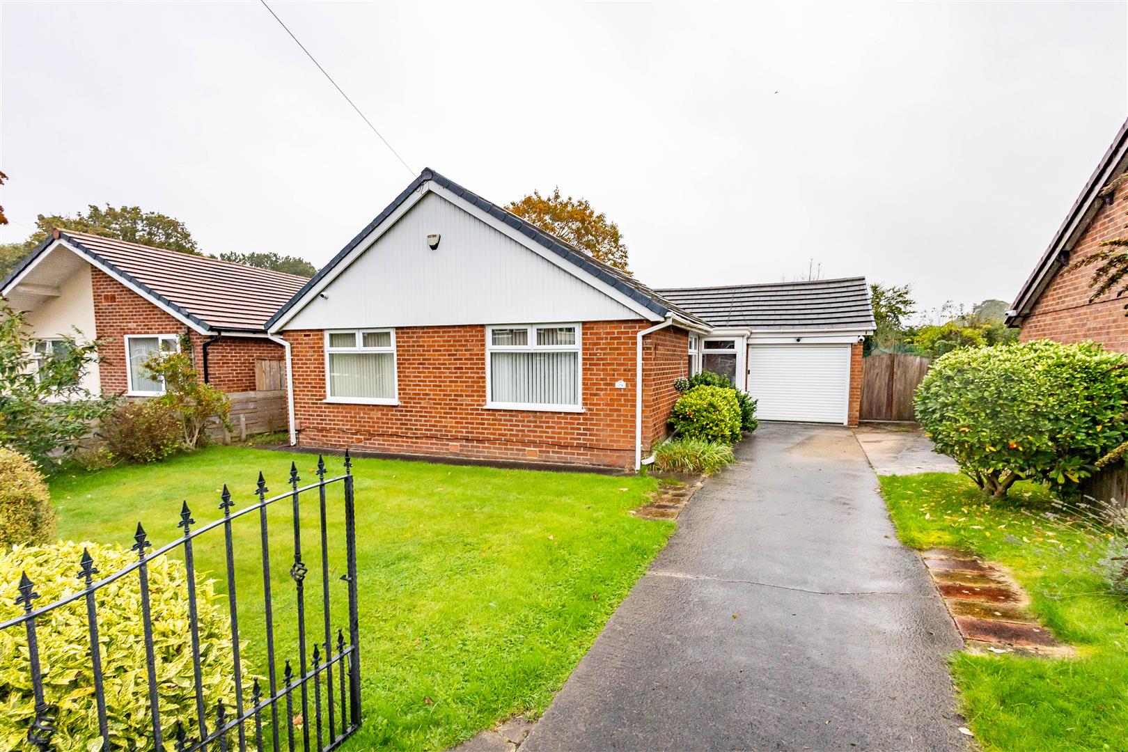 3 bed property in Cumberland Avenue, Leyland